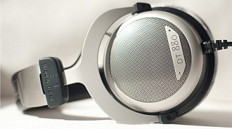 beyerdynamic DT 880 EDITION #490970 Cтудийные наушники полуоткрытого типа, 5 - 35000 Гц, 250 Ом, 96 дБ