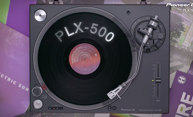 Новая виниловая вертушка Pioneer PLX-500 Новая виниловая вертушка Pioneer PLX-500