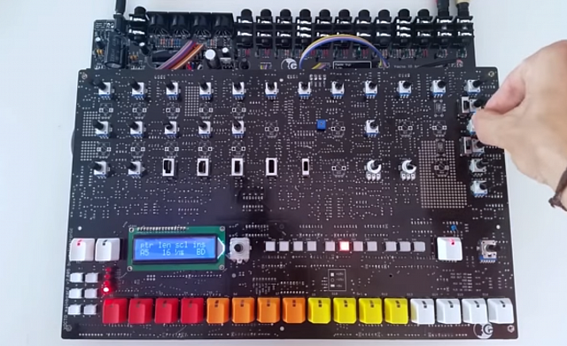 DIY Roland TR-808 Clone DIY Roland TR-808 Clone
