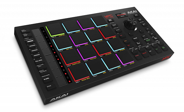 Akai MPC Studio - обновлённый MIDI-контроллер для музыкального продакшена Akai MPC Studio - обновлённый MIDI-контроллер для музыкального продакшена